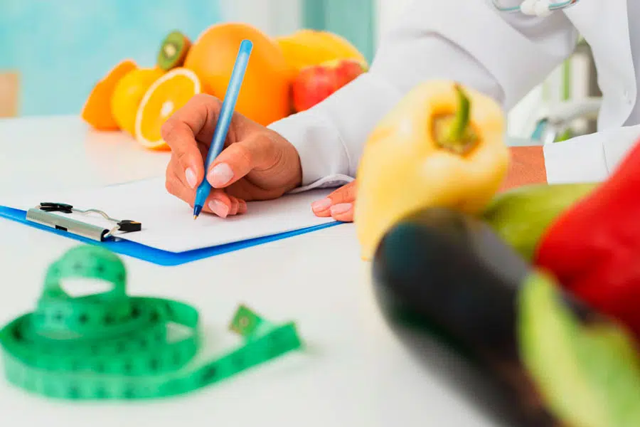 ¿Cómo tener una recuperación rápida tras una mastopexia? nutricionista